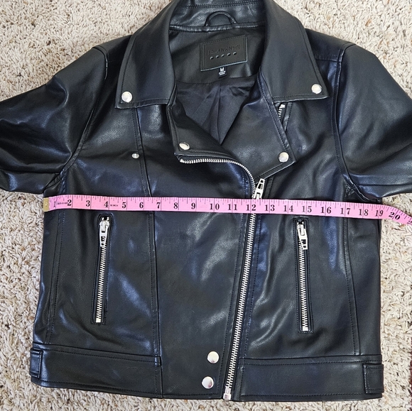 BlankNYC Black Faux Leather Edgy Moto Jacket Size Medium #12-20 - Picture 8 of 13